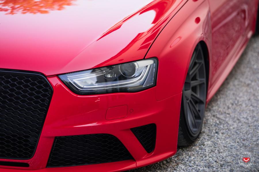Детали экстерьера Audi RS4 Avant on Vossen Wheels (GNS-3) 2019 года  (фото 27 из 28)